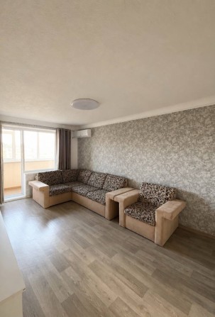 ПРОДАЖ 3-кімн. квартири покращеного планування! Поруч Дніпро та пляж! Кременчук, вул. Набережна Лейт - фото 1