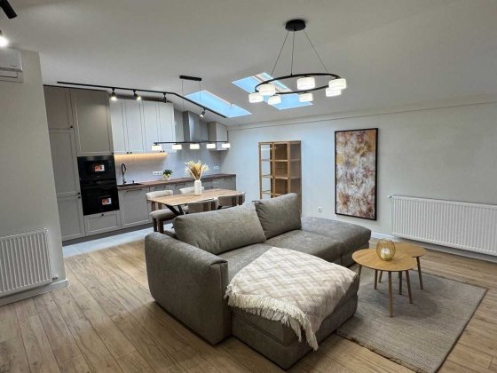 2-кімнатна з ремонтом70м,кв| Центр, Містечко Центральне,  | кухня 25 м² Ивано-Франковск