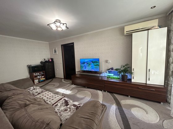 Продам! Гарну 2 кімнатну в центрі міста з ремонтом по вул. Бельведерській! Ивано-Франковск