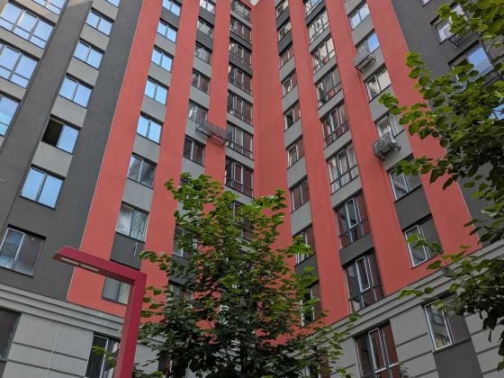 Велика 2к квартира біля набережної в зданому будинку Ірпінь