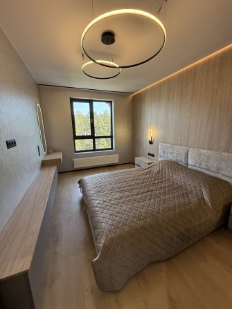 Продаж неймовірної 1к квартири з величезною терасою в центрі Ірпеня - фото 1