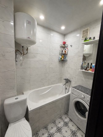 Продам 2 кімнатну квартиру в Центральній частині міста - фото 1