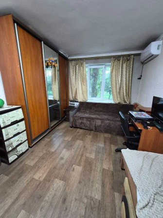 Продам 1 кімн. квартиру на Молодіжному. РЕМОНТ. 24000 - фото 1