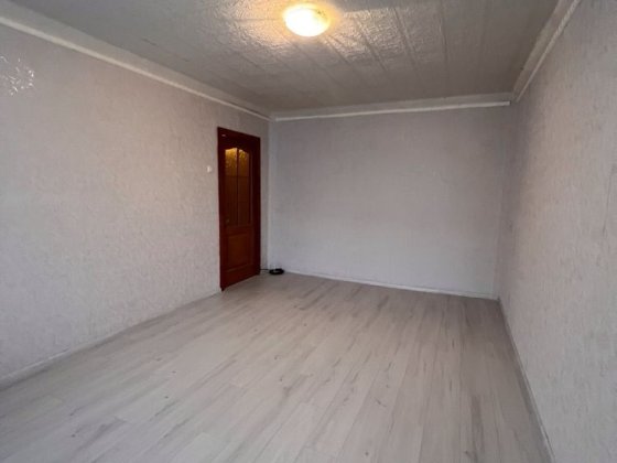 Продаж / 1 кімнатна / Героів Украіни Кременчуг