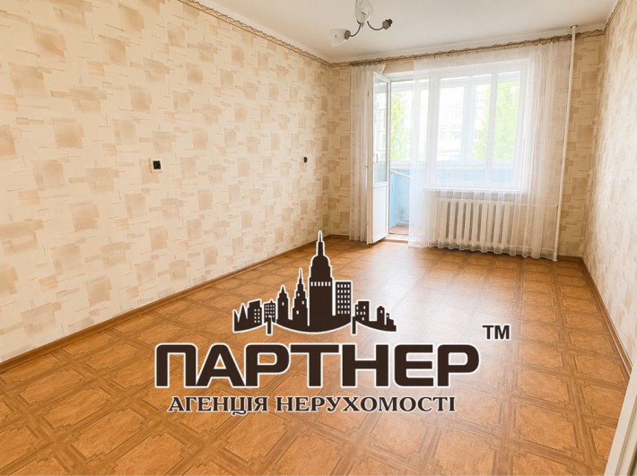 Продається  2 кімнатна квартира   БАМ-проект.  Кременчук  парк  Миру. - фото 1