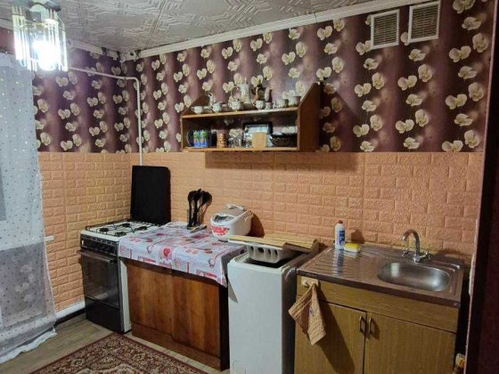 Продам однокімнатну квартиру на Молодіждному Кременчуг