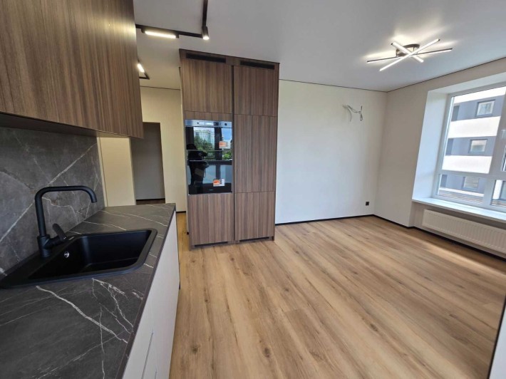 Продам 2 к квартиру з стильним ремонтом в ЖК Центральний преміум - фото 1