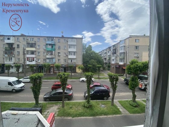 Продаж однокімнатної квартири центр 2 поверх Кременчук
