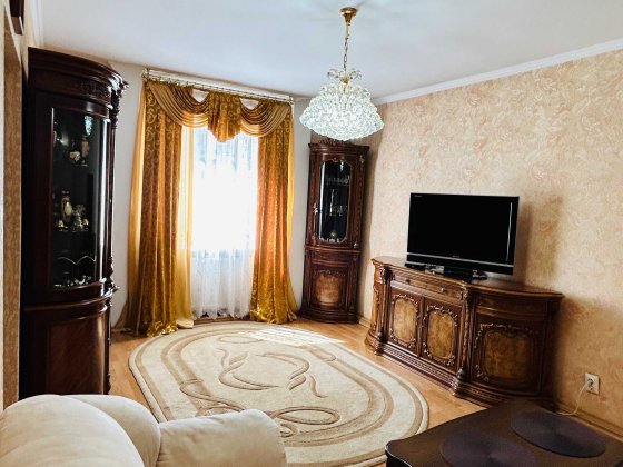 Продаж дворівневої 3-кімнатної квартири в Луцьку, район Відродження Луцьк