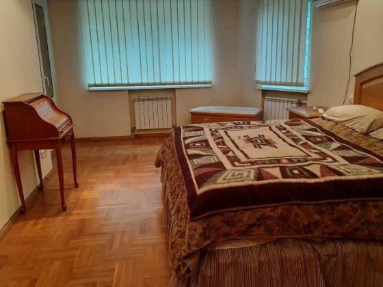 Продам 4-х кімн. квартиру в Центрі Кременчуг
