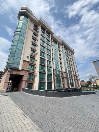 Простора 1к квартира з кухнею вітальнею та виходом на балкон ЖК HydroPark Delux - фото 1