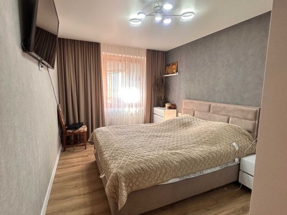 Продам квартиру 4 кімнати Луцк