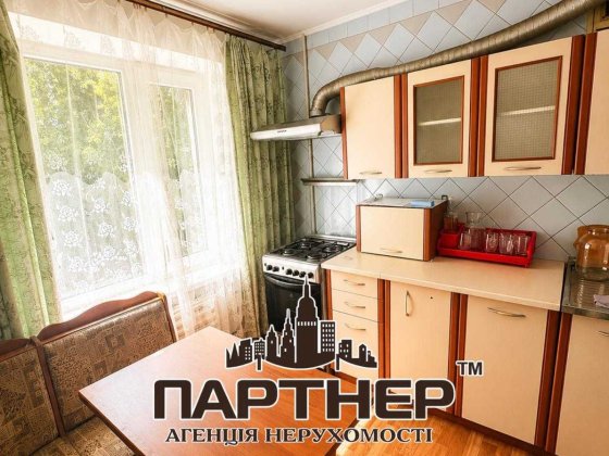 Продаж двокімнатної квартири в Крюкові Кременчуг