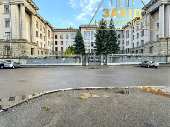Двокімнатна Центр біля ВНУ, 2 поверх, 57,4 м² Луцк