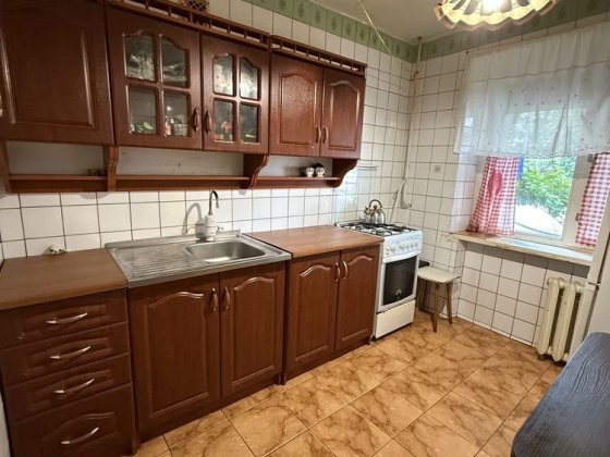 Продаж трикімнатної квартирив центрі молодіжного , зупинка Лесі Українки Кременчук