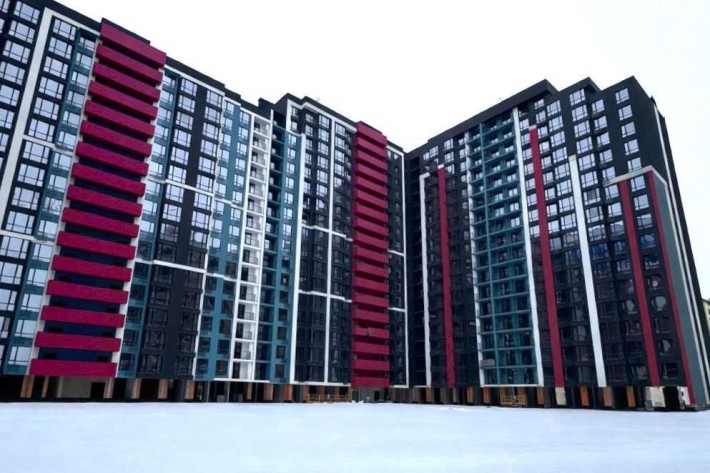 ПРОДАЮ  1 квартиру неподалік центру міста - фото 1