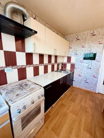 Продам 3 кімнатну квартиру на 40 районі Луцька вул. Конякіна - фото 1