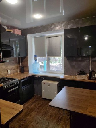 Продам 3-х комнатную квартиру - фото 1