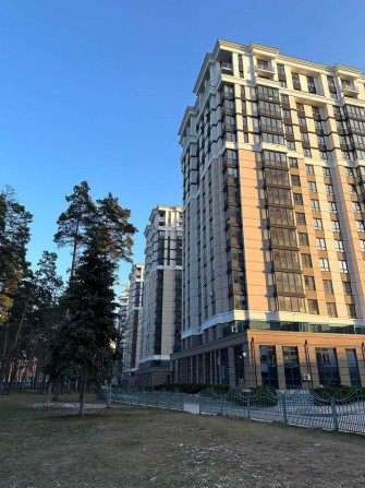 ЖК Центральный! Продам большую 1к квартиру с видом на парк Центральный - фото 1