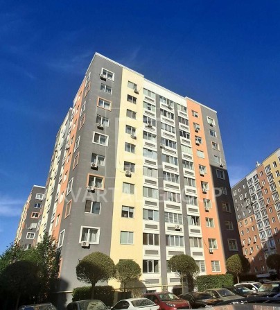 Продам повноцінну 2к біля ПАРКУ з газом - фото 1