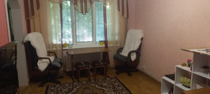Продам 3-х кімнатну квартиру - фото 1