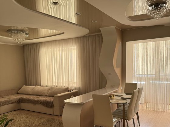 Однокімнатна квартира біля «Срібних Лелек» Луцк