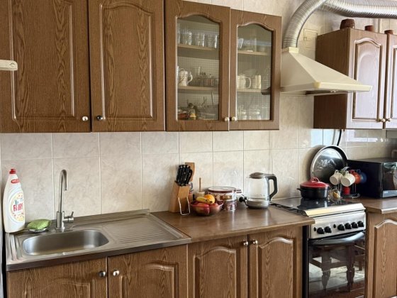 Продаж 2кім квартири з гаражем  в р-ні Відродження Луцьк