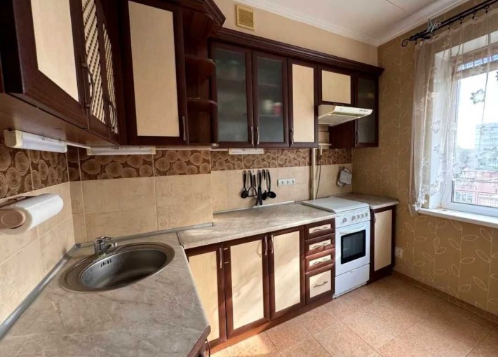 Продаж 2к квартири вул. Повстанська - фото 1