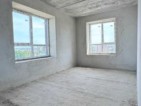Готова до ремонту 2-кімнатна, біля міського озера Ивано-Франковск