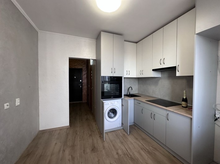 Продаж 1к квартири по вул. Залізняка. Площа 39м2. Хороший ремонт. Оформлення 2%. Без комісії! - фото 1