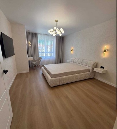 Продаж сучасної 2 квартири на Виставці - фото 1