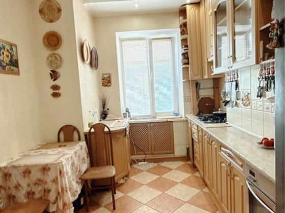 Центр. Квартира в яку можно одразу заїхати! Полтава