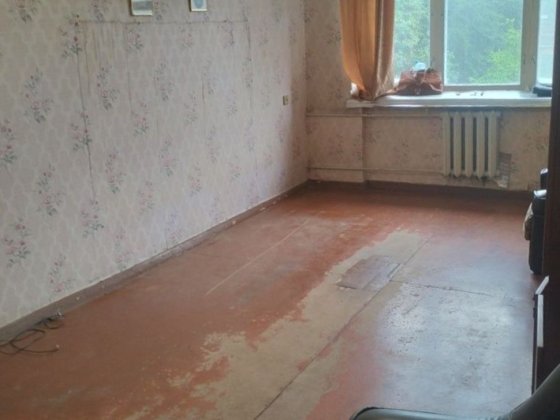 Продається найдешевша 1-окімнатна квартира‼️2 поверх,зупинка ЖБІ , Браїлки‼️Торг Полтава