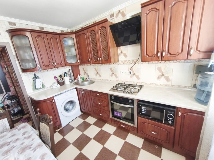 Продам затишну 3к.квартиру з великою кухнею по вул. Білопільський шлях - фото 1