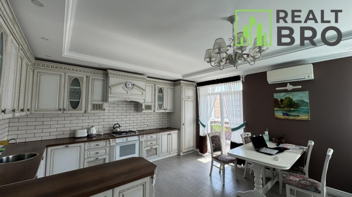 Продаж квартири 112м2 - фото 1