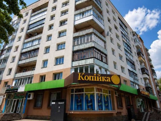 Продаж 2-кімнатної квартири в цегляному будинку. Центр міста