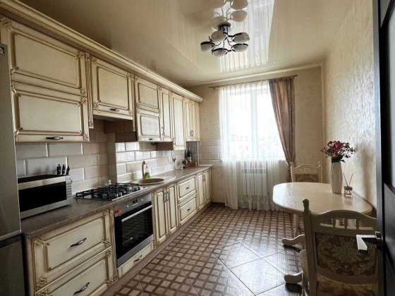 Продам 3-кімнатну квартиру з ремонтом Рівне