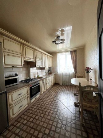Продам 3-кімнатну квартиру з ремонтом - фото 1