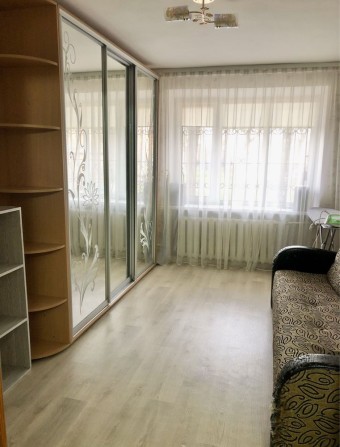Продам 2 к квартиру в гарному районі - фото 1