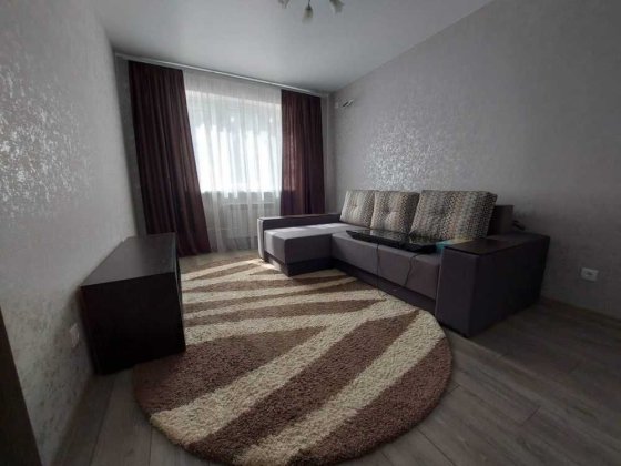 1к-квартира з індивідуальним опаленням та готовим ремонтом на Россошенцях! Полтава