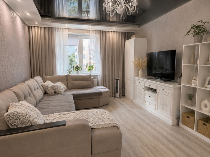 Продам затишну 1к квартиру Озерна, з меблями та технікою - фото 1
