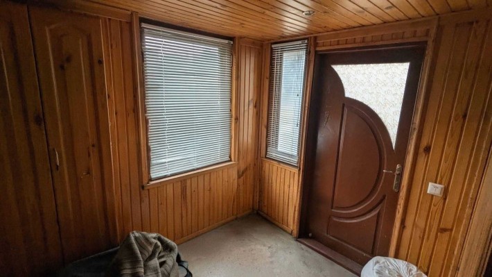 Продам 2к квартиру з окремим входом - фото 1