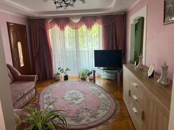 Продам 3к квартиру в центрі міста Сумы
