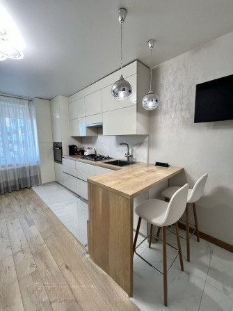 Продам 1-кімнатну  квартиру - фото 1