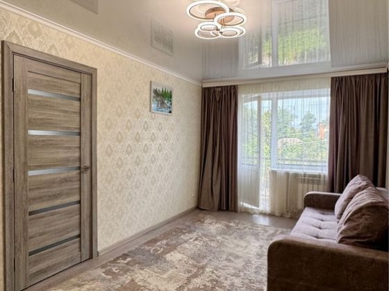 Укомплектована 2кмн квартира в Центрі  із свіжим ремонтом Сумы