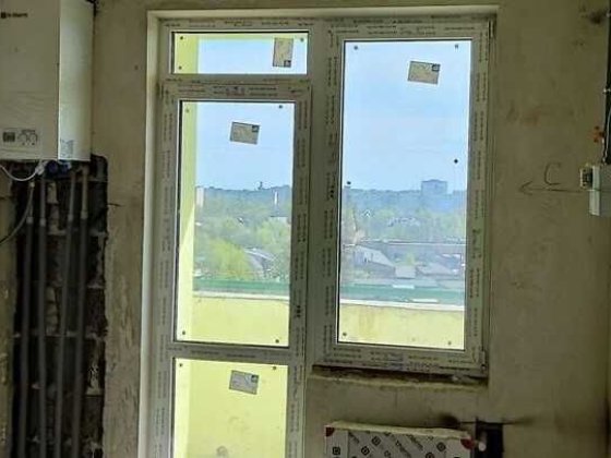 Чудова трикімнатна квартира в хорошому районі під чистову обробку Хмельницкий