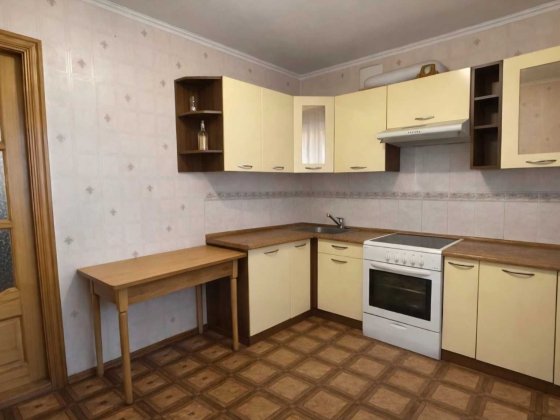 простора 1к квартира на молодіжній Хмельницкий