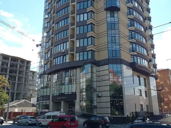 Продам 3к квартиру в новобудові.Центр Хмельницкий