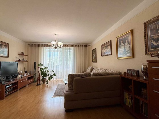 Чотирикімнатна квартира в цегляному будинку   р-н Ювілейний  Соборна   88000 Ровно