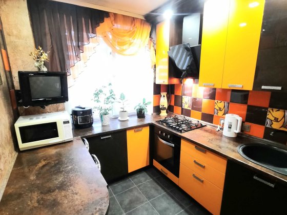 Продам 2к квартиру з ремонтом на вул.СКД Сумы